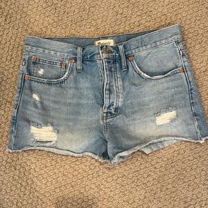 Madewell Relaxed Denim Shorts. Size 27.